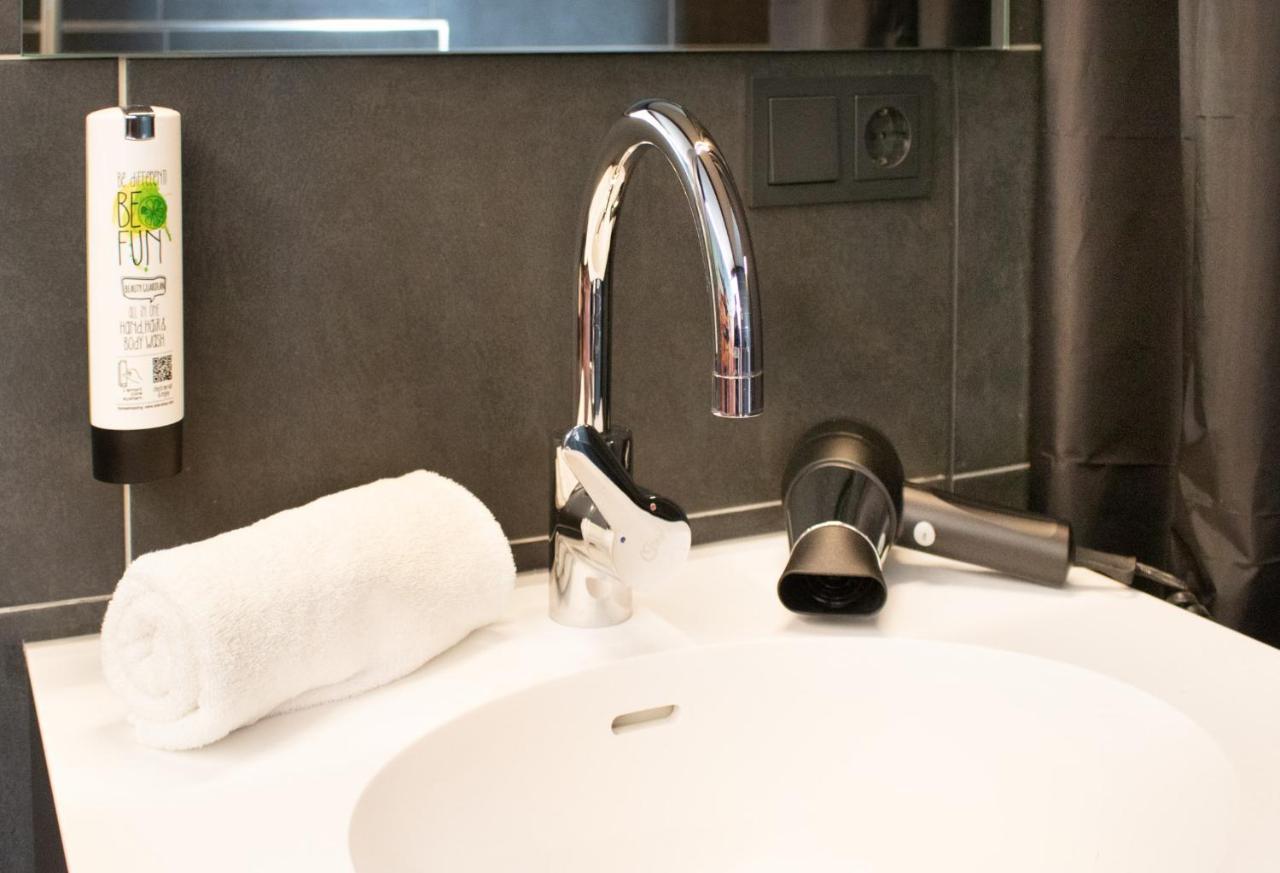 Lgo Hotel By Wmm Hotels เลมโก ภายนอก รูปภาพ